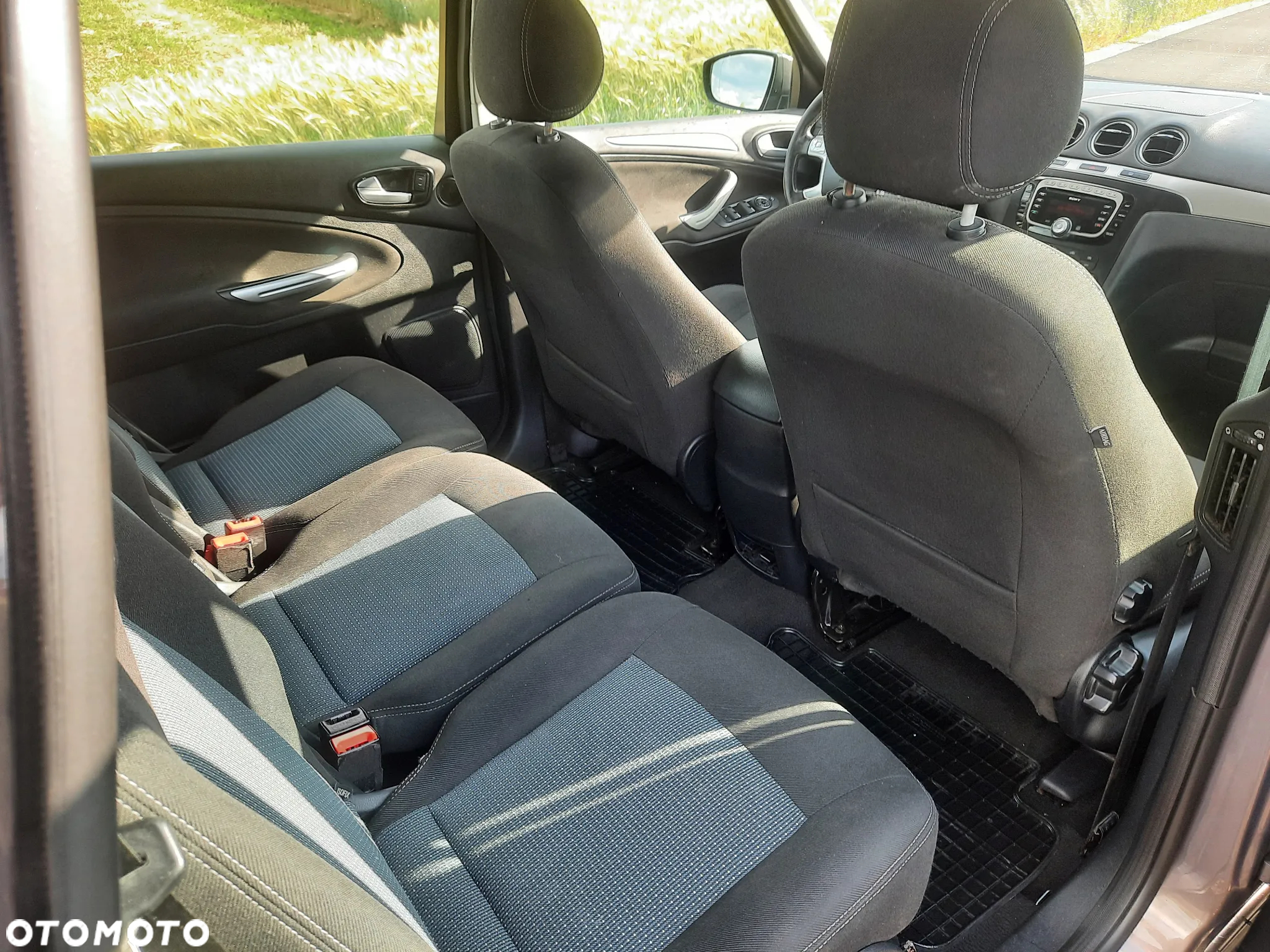 Ford S-Max - 16