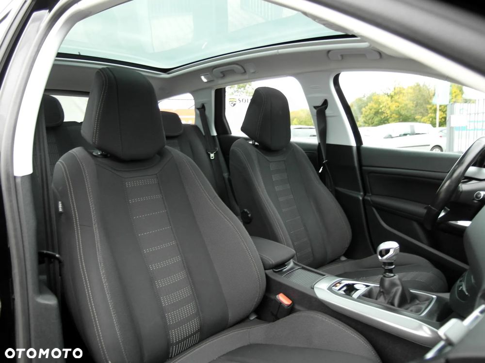 Peugeot 308 BlueHDi FAP 150 Stop & Start Allure - 17