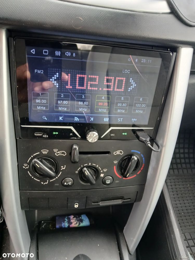 Peugeot 207 1.4 16V Presence - 16