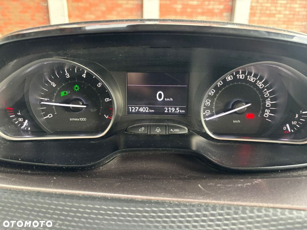 Peugeot 2008 120 VTI Allure - 14
