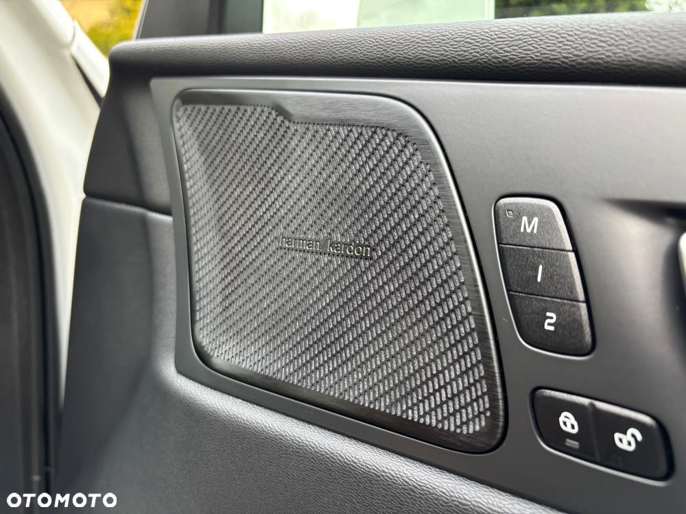 Volvo XC 60 B4 D AWD Geartronic Inscription - 16