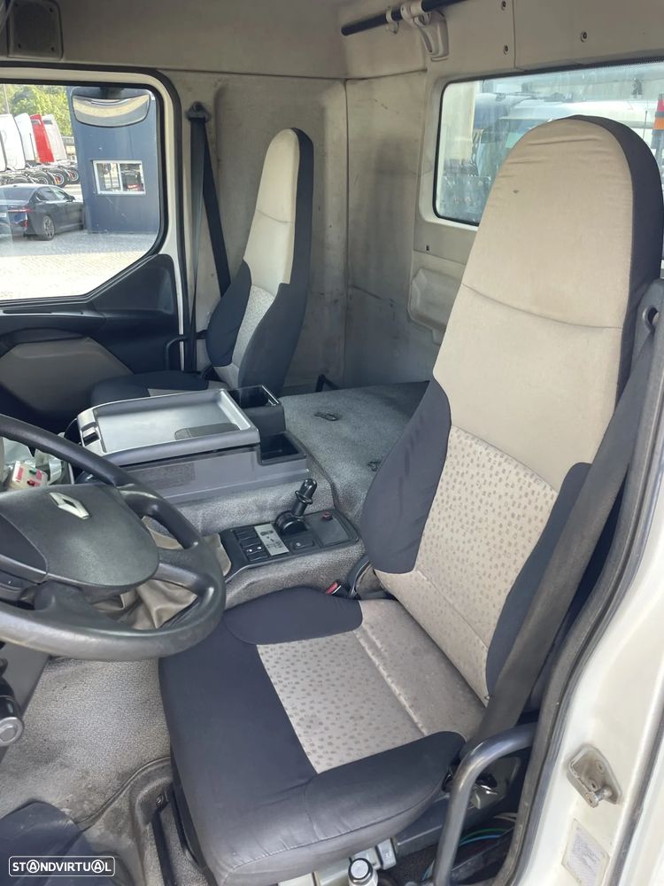 Renault Kerax 370 Dxi - 6x4 - Basculante C/ Grua - 9