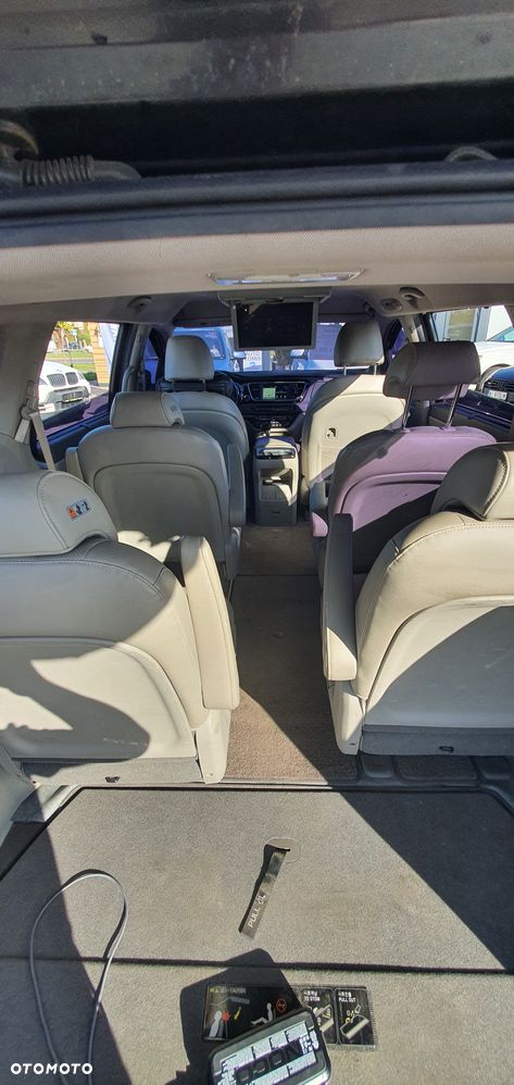 Kia Carnival 2.2 CRDi Freedom - 16