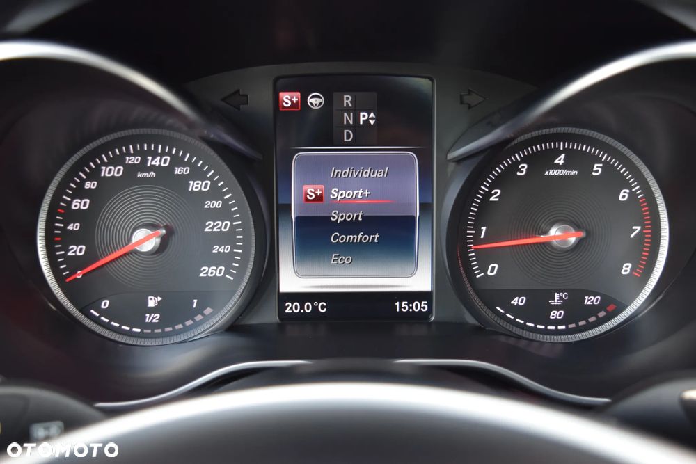 Mercedes-Benz Klasa C 200 9G-TRONIC AMG Line - 18