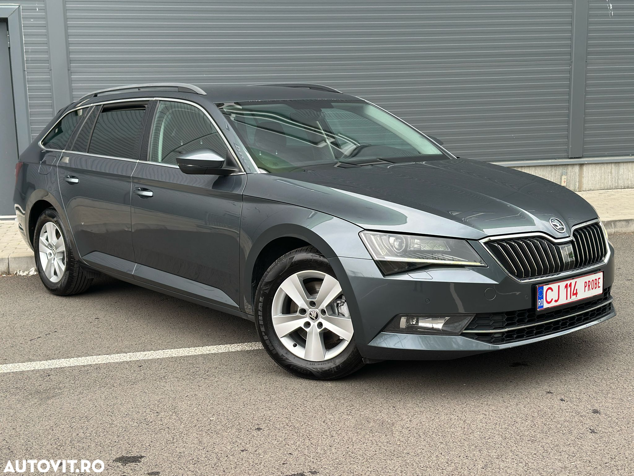 Skoda Superb 2.0 TDI DSG Ambition - 3