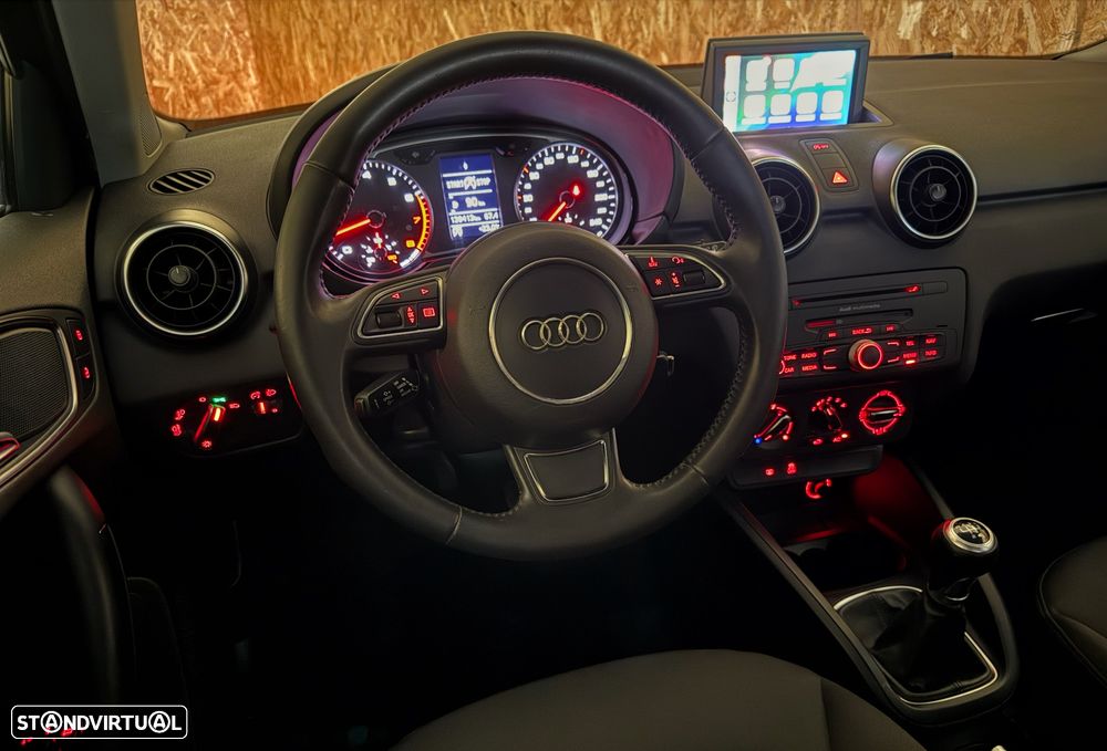 Audi A1 1.2 TFSI Attraction - 25