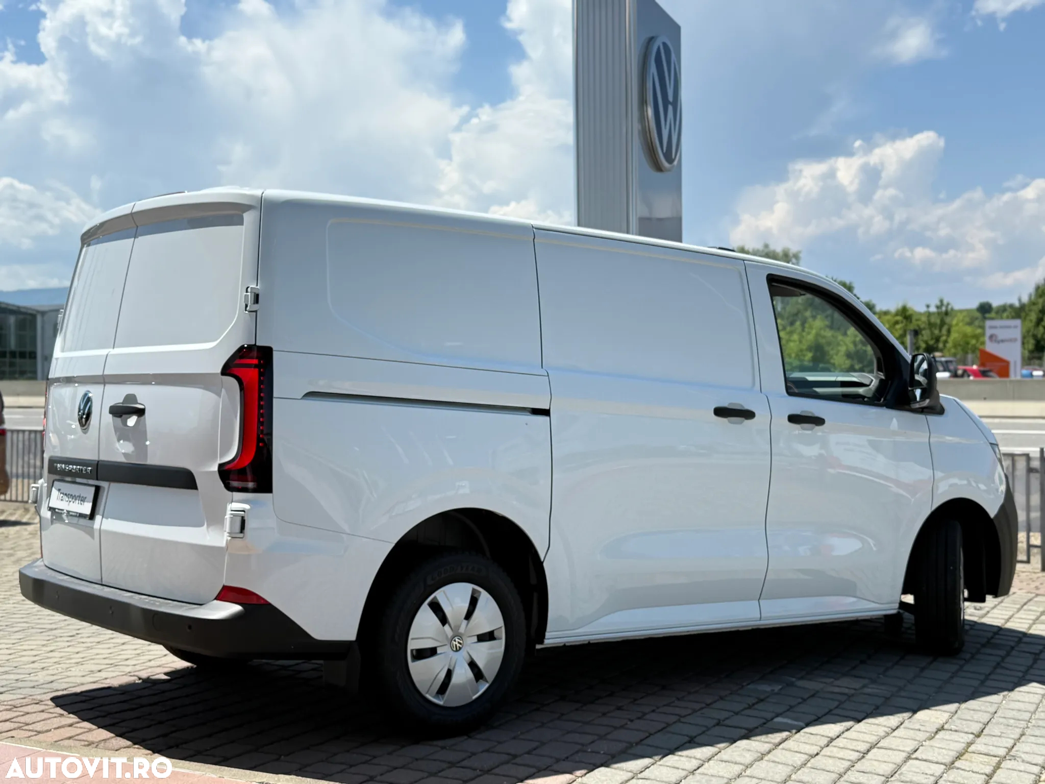 Volkswagen Transporter - 7
