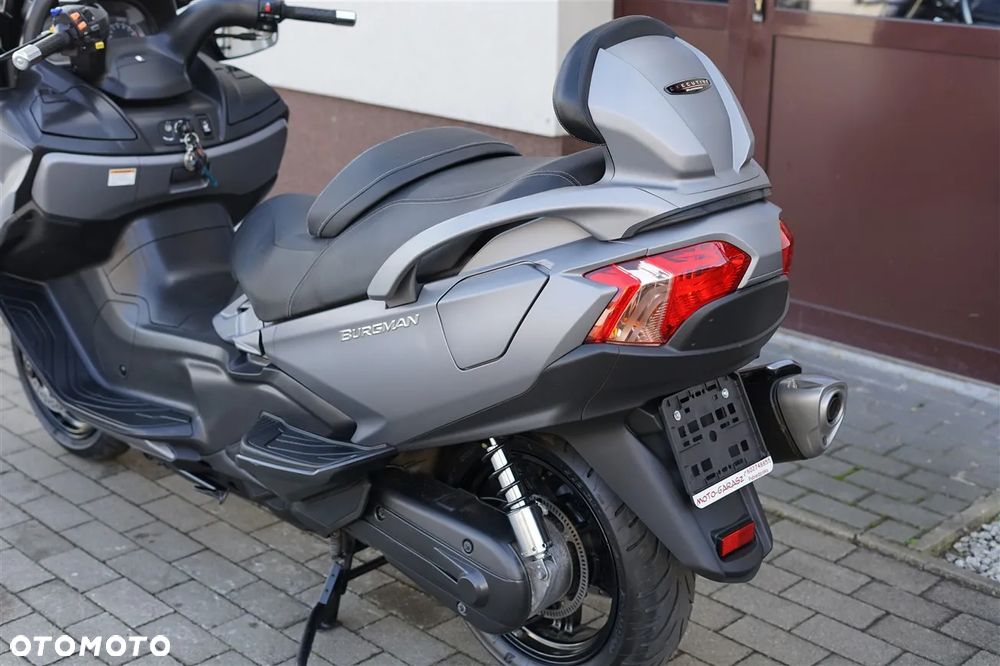 Suzuki Burgman - 22