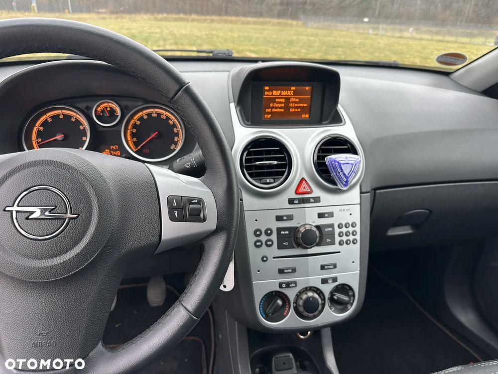 Opel Corsa 1.4 16V Satellite - 20