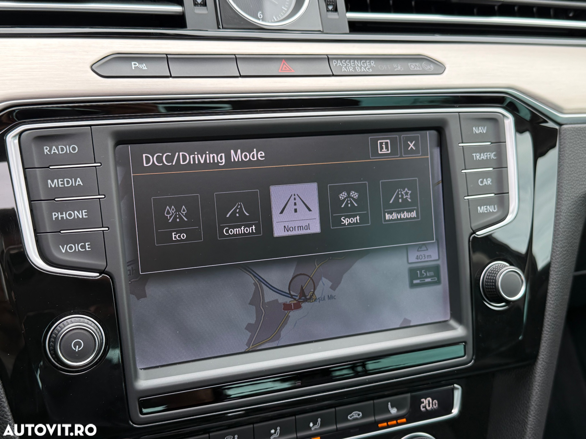 Volkswagen Passat 2.0 TDI DSG Highline - 19