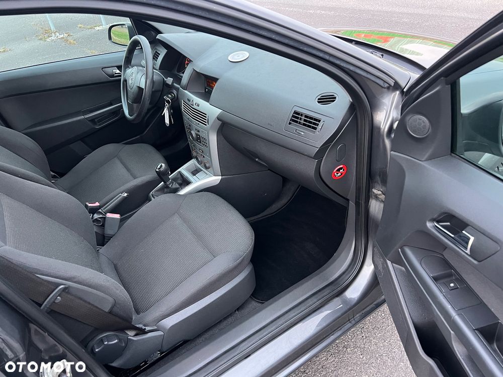 Opel Astra 1.6 Color Edition - 10