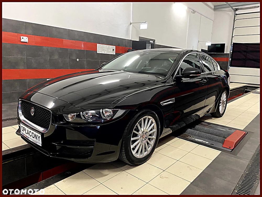 Jaguar XE 2.0 D Prestige - 1