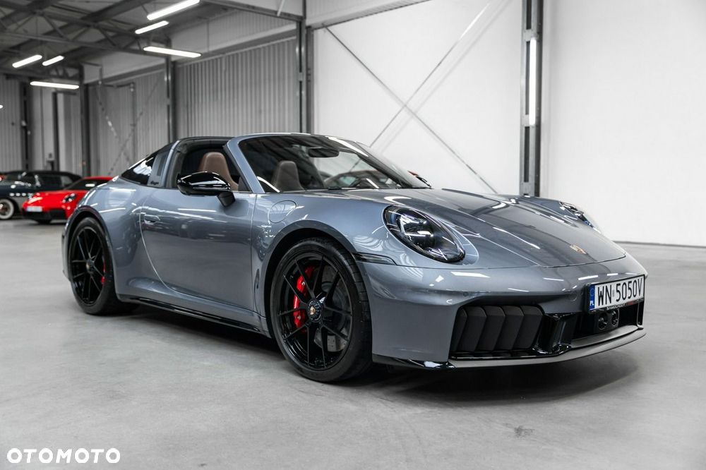 Porsche 911 Targa 4 GTS PDK - 6
