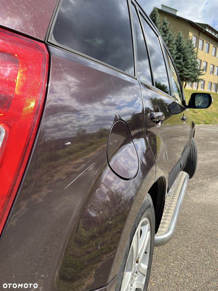 Suzuki Grand Vitara 2.4 De Luxe - 12
