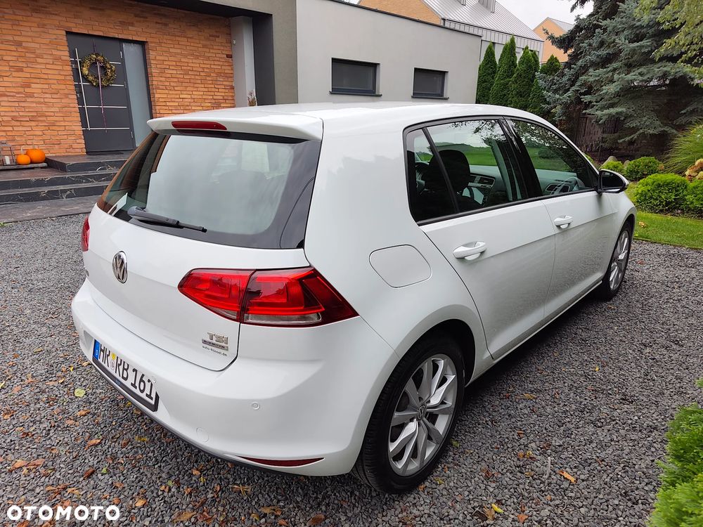 Volkswagen Golf - 6