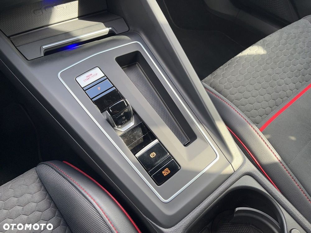 Volkswagen Golf - 30