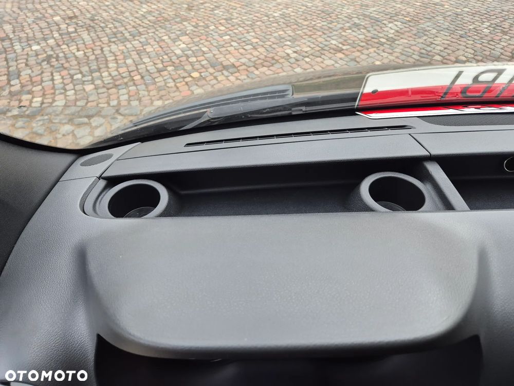 Mercedes-Benz Sprinter - 27