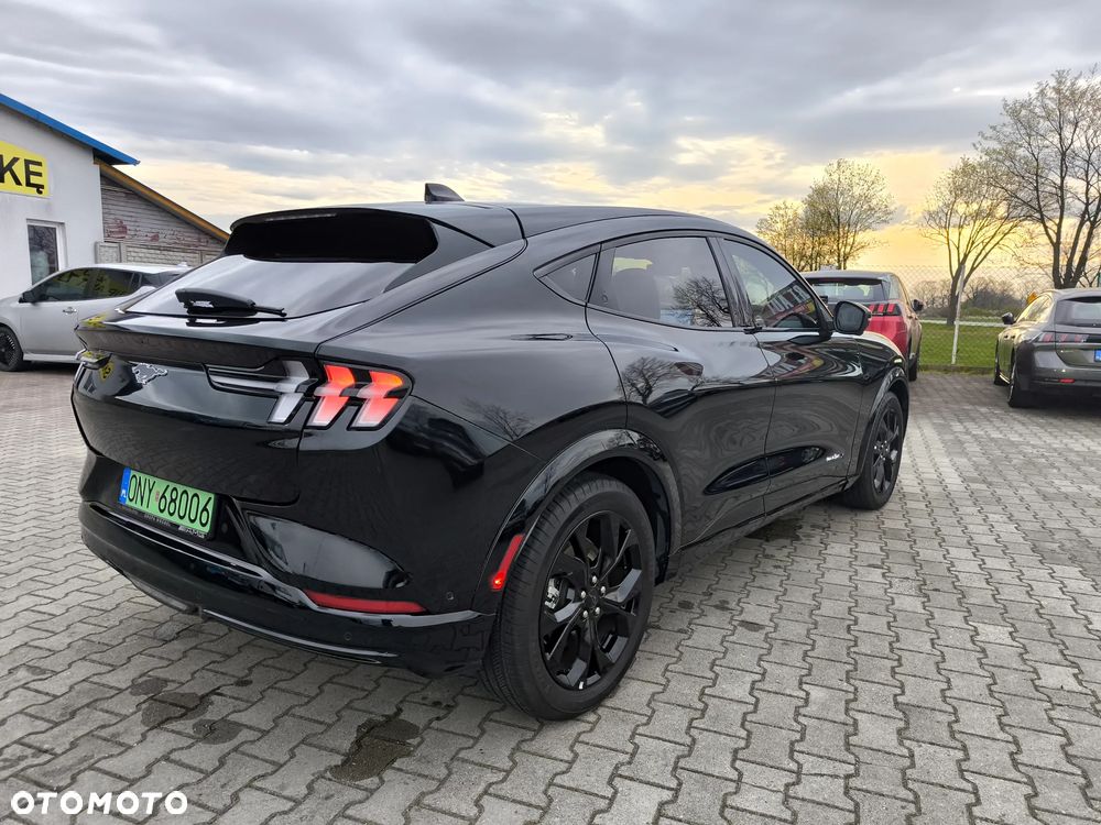 Ford Mustang Mach-E 91 kWh RWD Premium - 5
