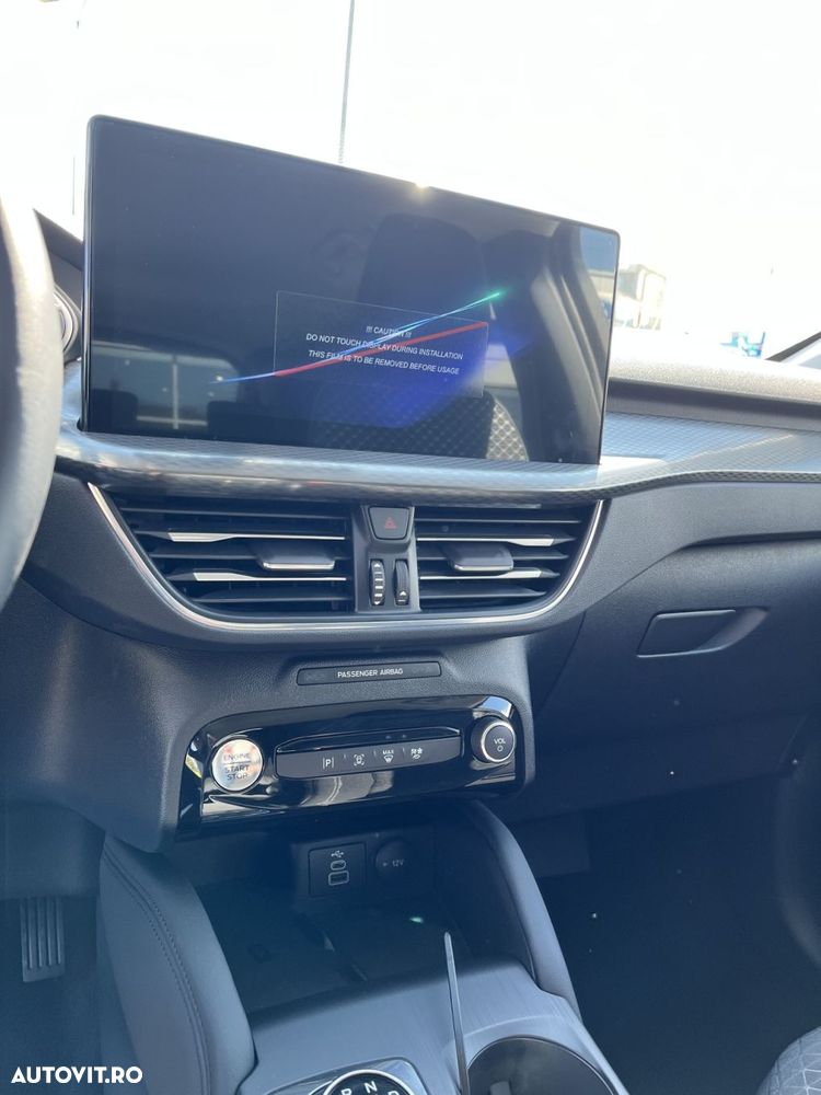 Ford Kuga - 17