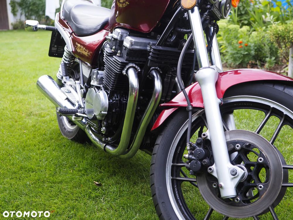 Honda Nighthawk - 13