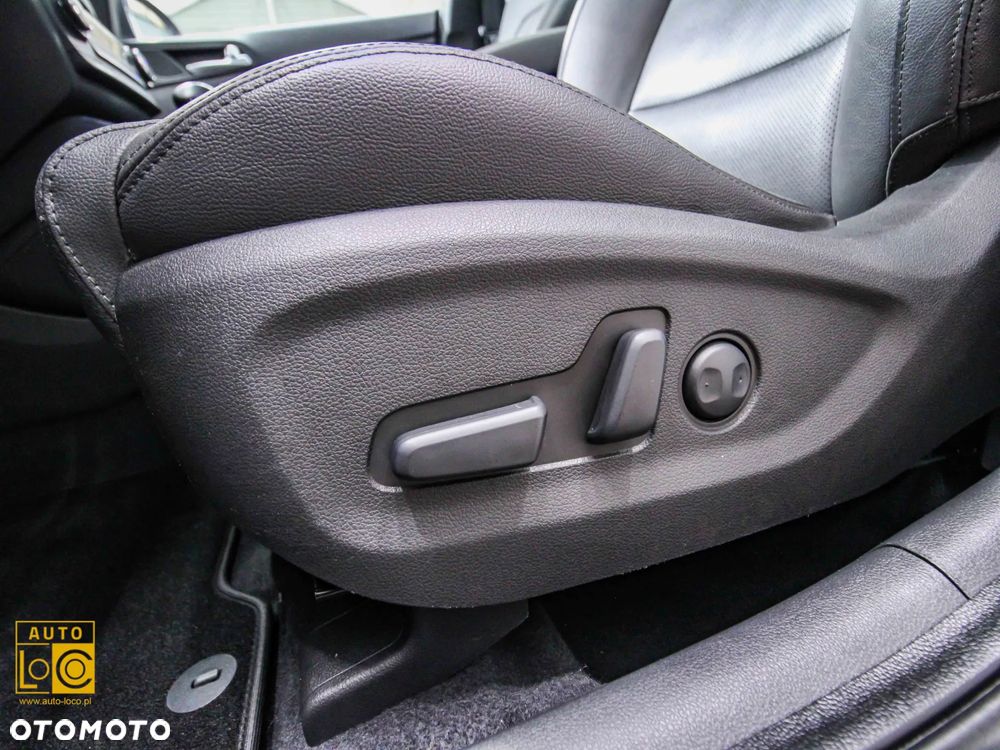 Hyundai Tucson 2.0 CRDI 4WD Automatik Premium - 33