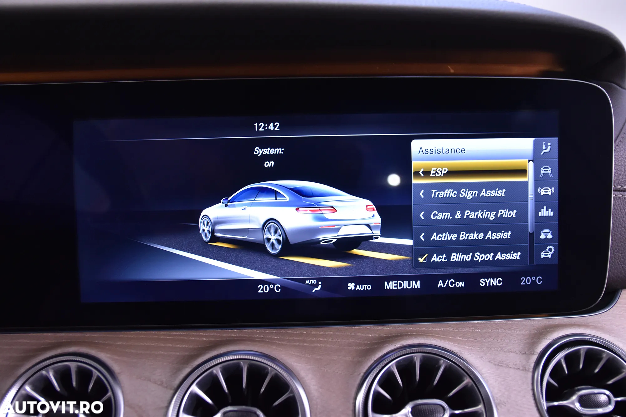 Mercedes-Benz E 400 Coupe 4MATIC Aut. - 20