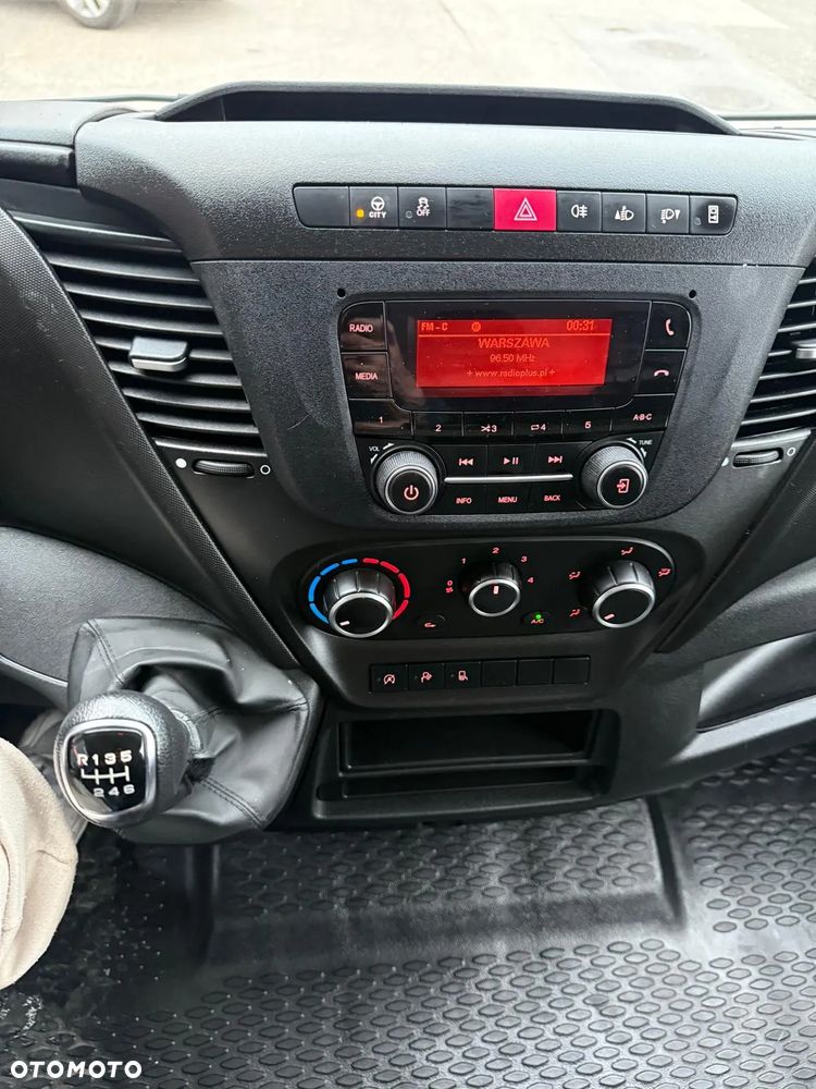 Iveco Daily 35S14, L4H2, Niski Przebieg, Zadbane - 21