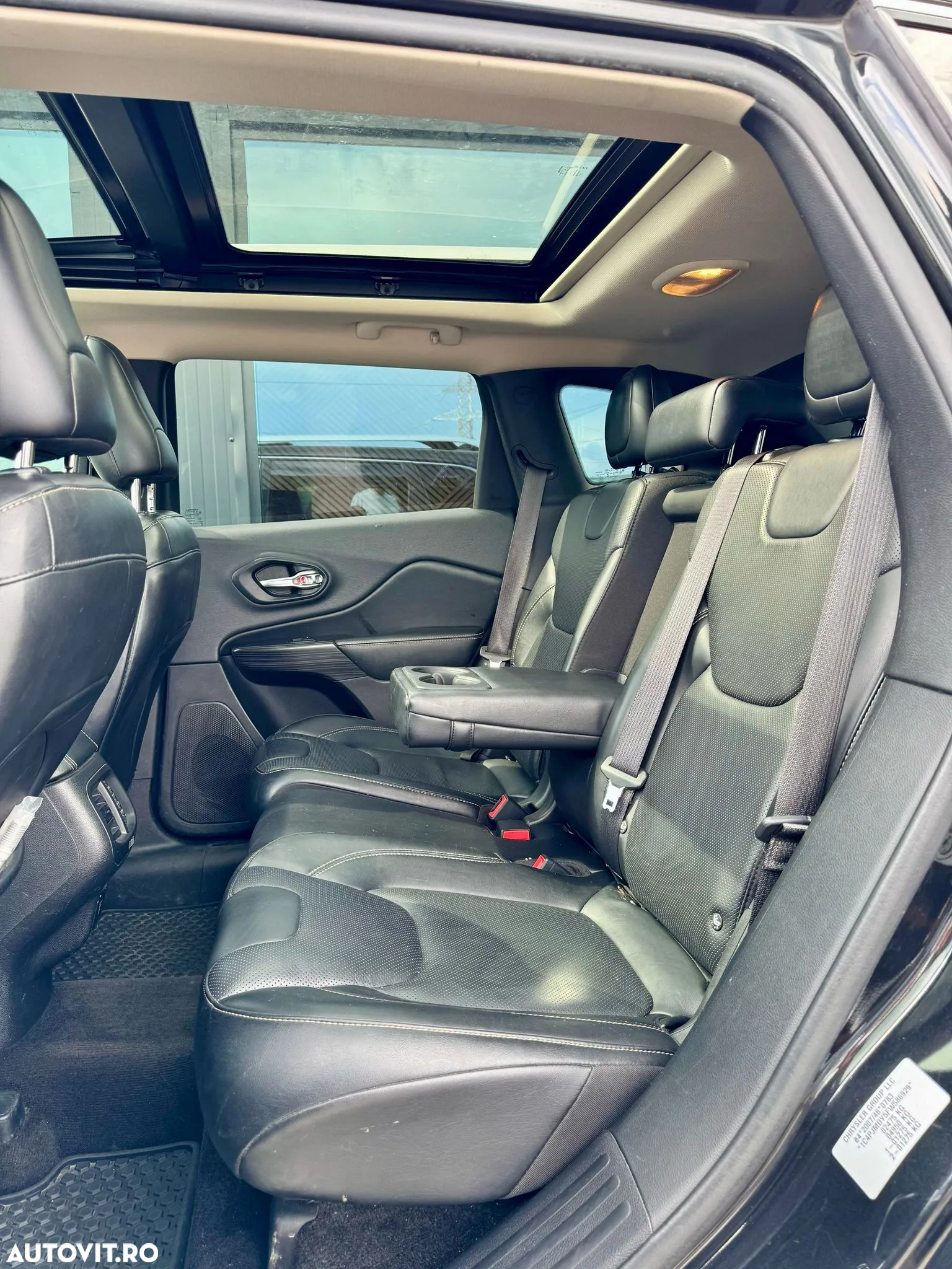 Jeep Cherokee 2.0 Mjet 4x4 AT Limited - 32
