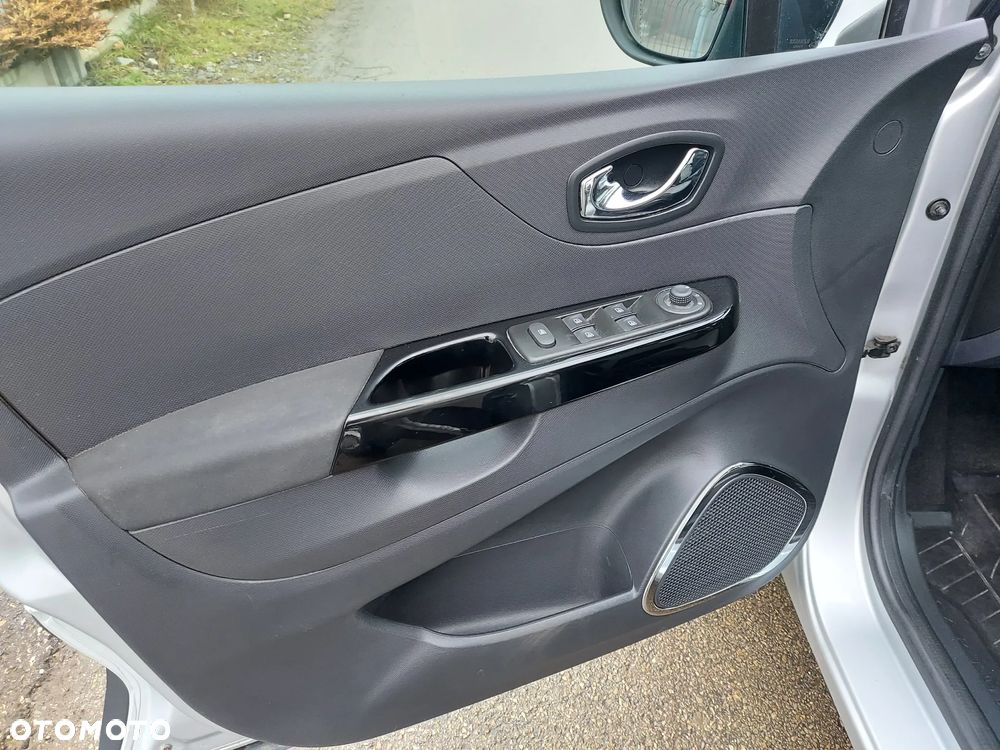 Renault Captur 0.9 Energy TCe Life EU6 - 26