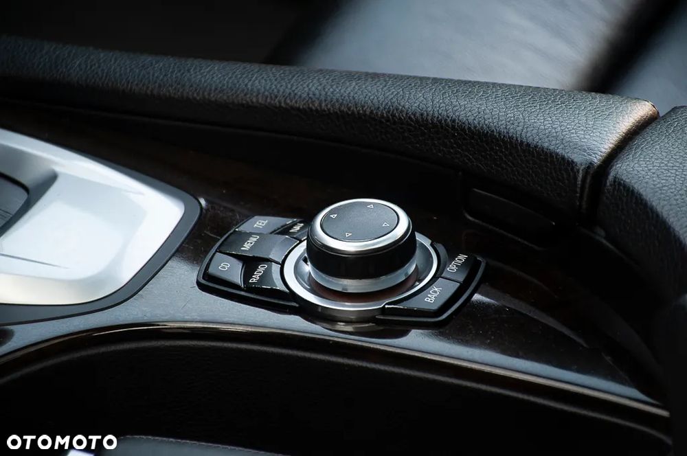BMW Seria 5 525i xDrive Edition Exclusive - 20