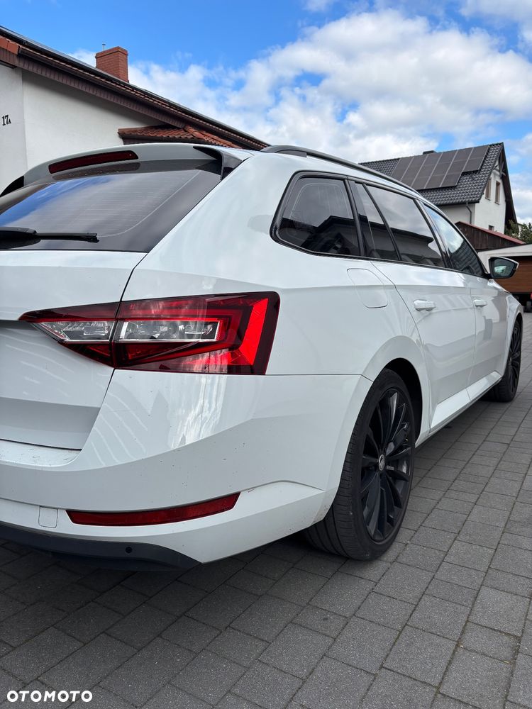 Skoda Superb 2.0 TDI DSG Style - 6