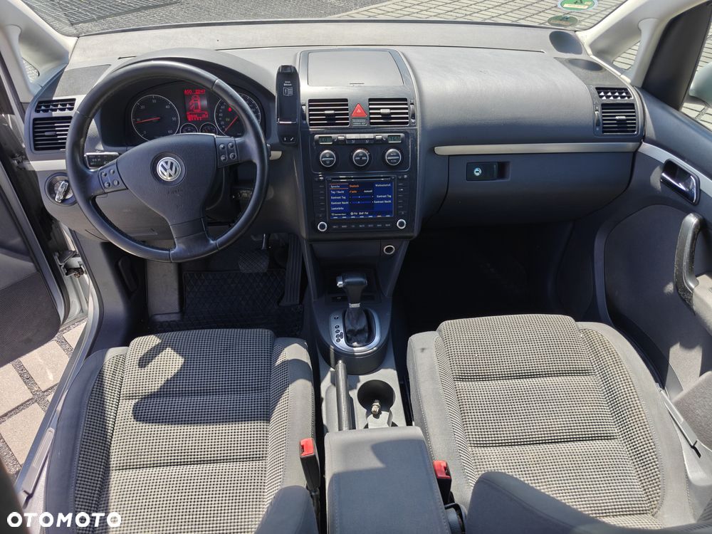 Volkswagen Touran - 7