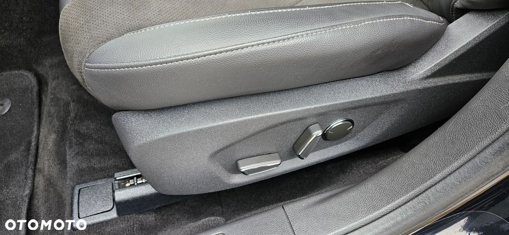 Ford Mondeo 2.0 TDCi Bi-Turbo PowerShift-Aut ST-Line - 25