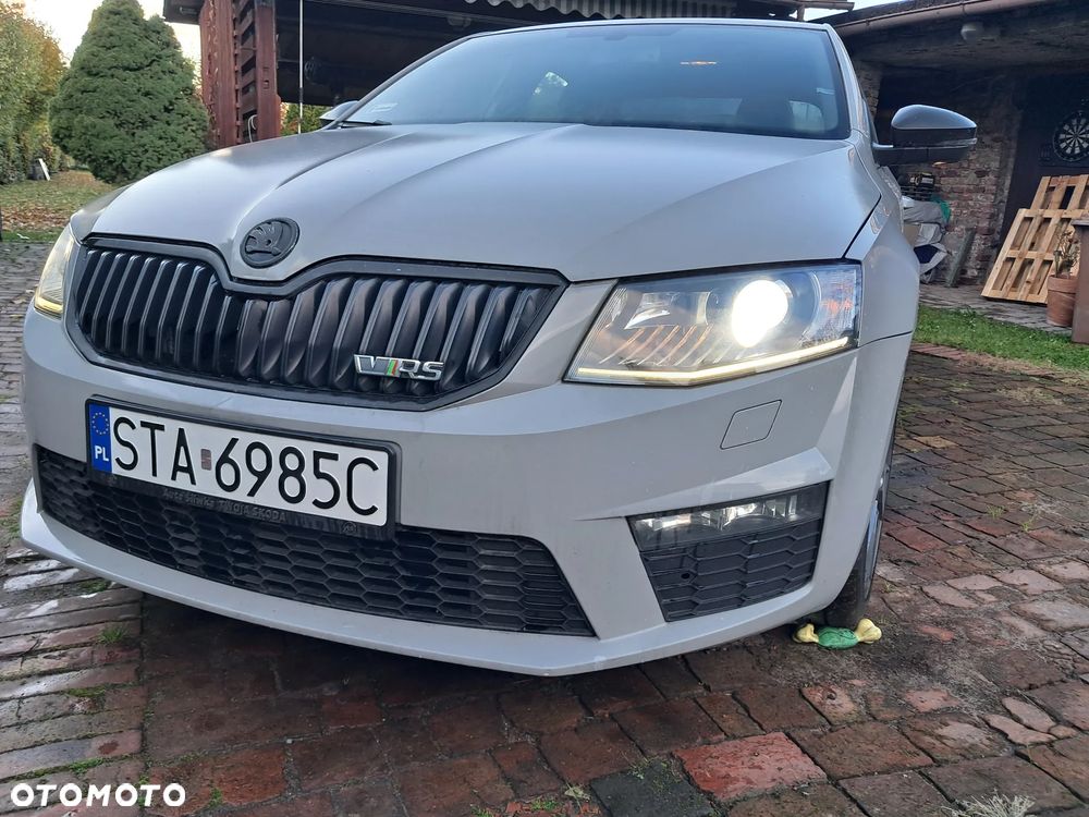 Skoda Octavia 2.0 TDI RS DSG - 2