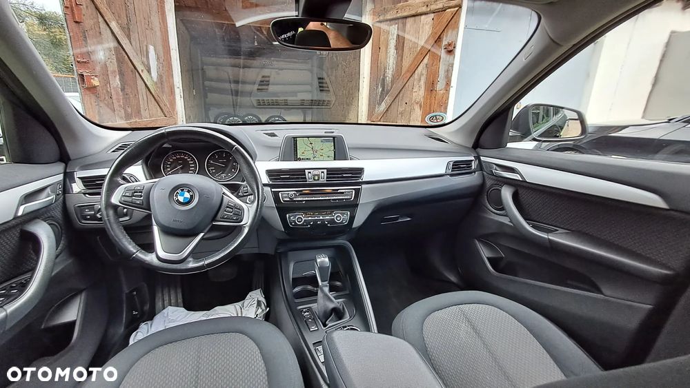 BMW X1 xDrive18d xLine - 10