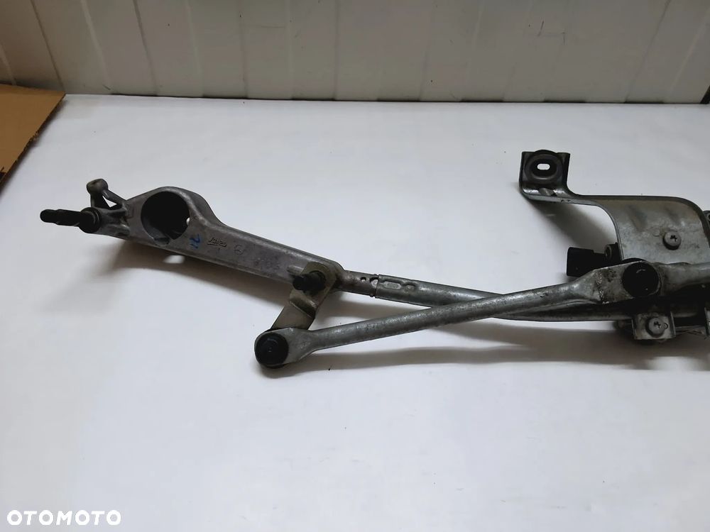 SPRZEDAM MERCEDES B-KLASA W246 MECHANIZM WYCIERACZEK A2469065900 2011-2018 ROK - 4