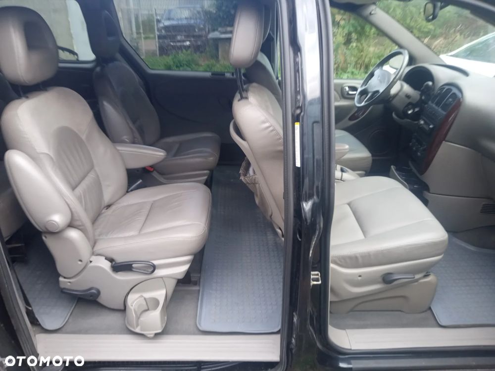 Chrysler Grand Voyager 3.3 Limited AWD - 18