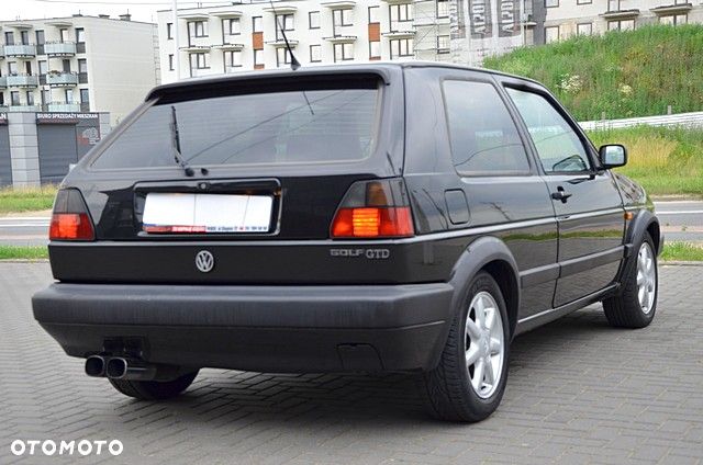 Volkswagen Golf 1.6 GTD TD - 7