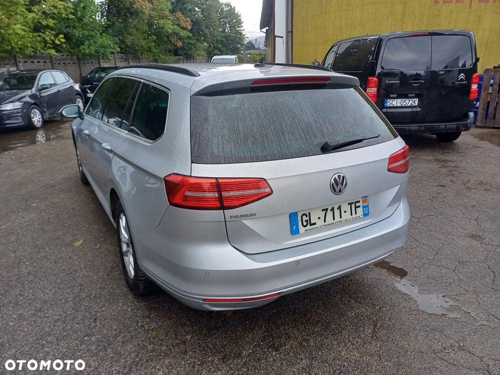 Volkswagen Passat 1.6 TDI (BlueMotion Technology) Comfortline - 4