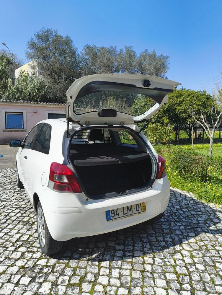 Toyota Yaris - 13