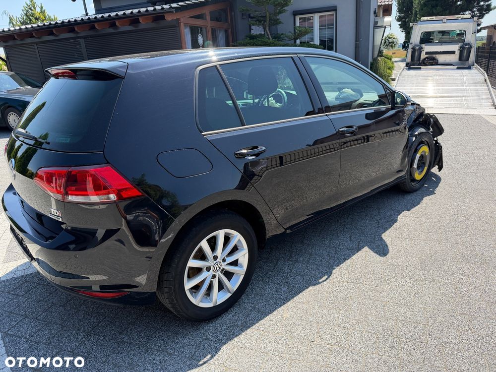 Volkswagen Golf - 9