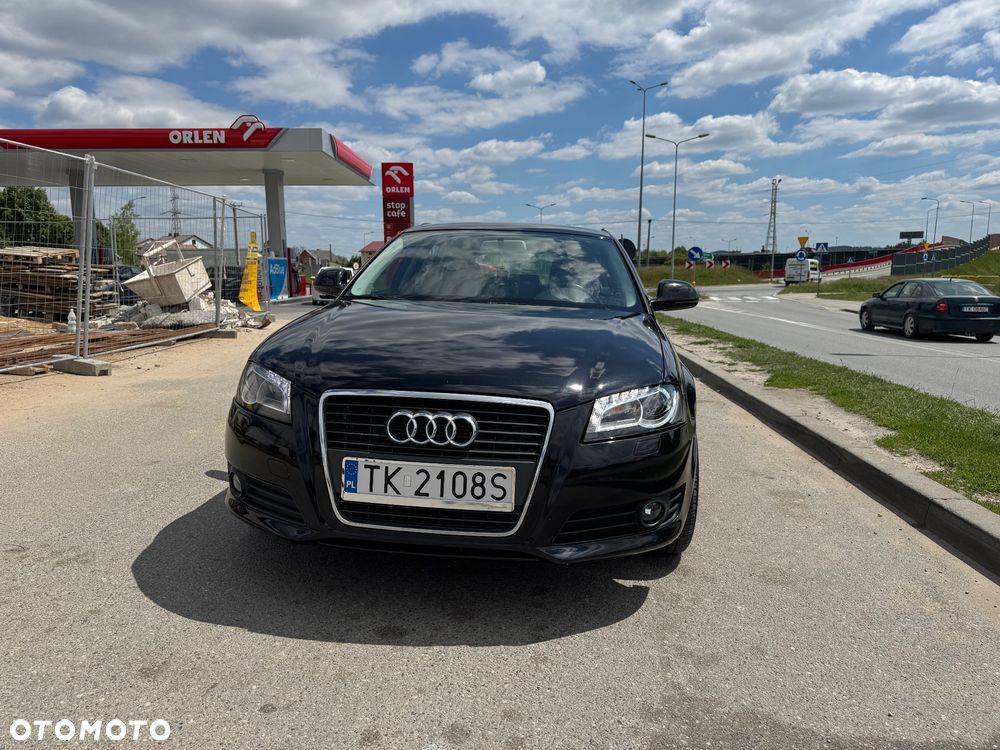 Audi A3 Sportback 1.4 TFSI S line Sportpaket - 2