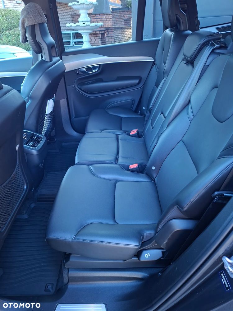 Volvo XC 90 T5 AWD Geartronic Momentum - 10
