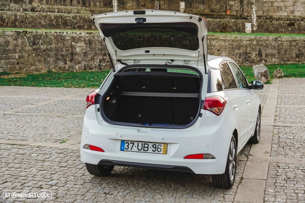 Hyundai i20 - 52