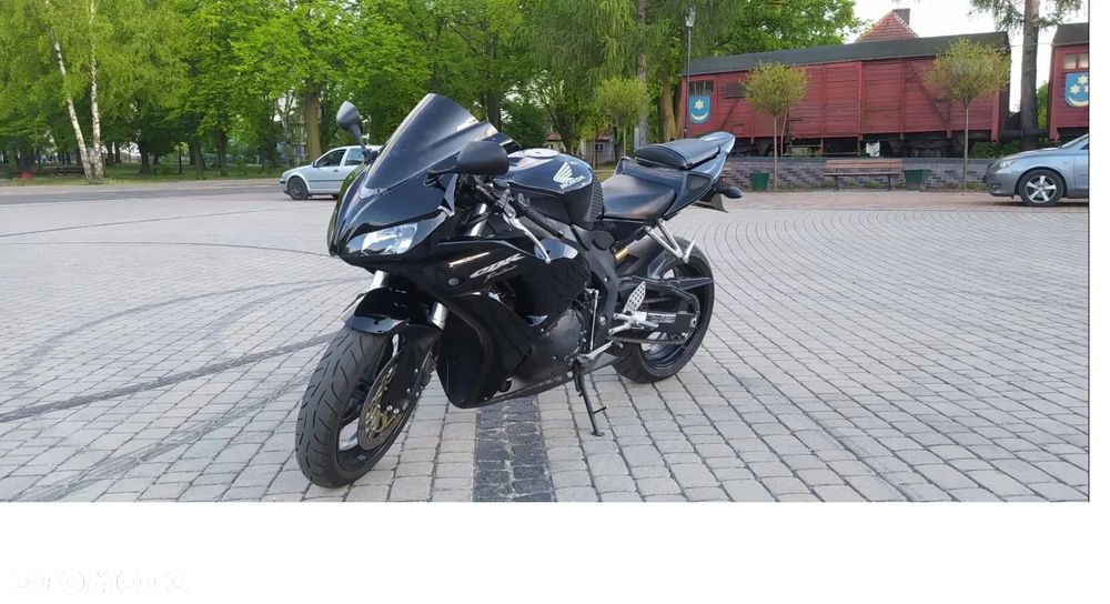 HONDA CBR 1000RR SC57 SC 57 owiewka osłona boczek zbiornik silnik zawieszenie set podnóżek swap siedzenie chłodnica regulator moduł przełącznik przekaźnik licznik wiązka tłumik czasza wypełnienie licznik silnik stelaż - 1