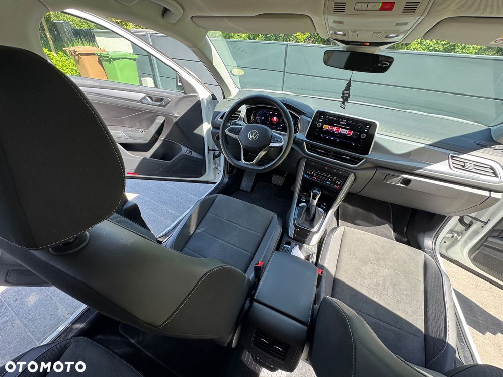 Volkswagen T-Roc - 10