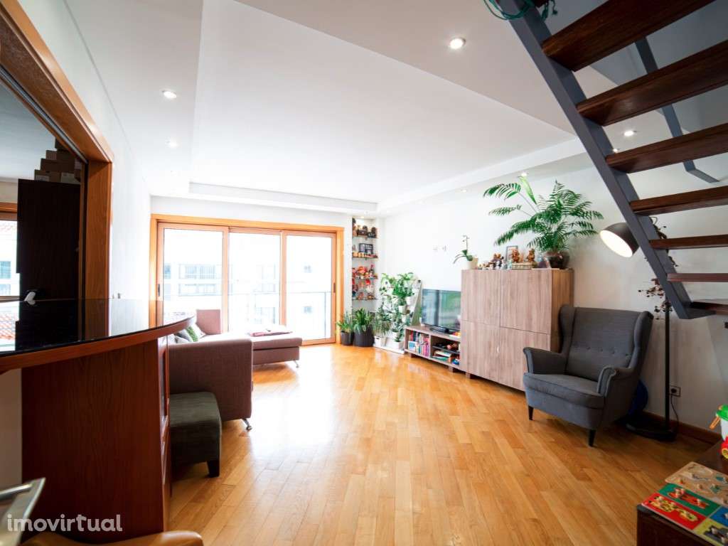 T2+1 Duplex - Urbanização da Atalaia - Grande imagem: 3/25