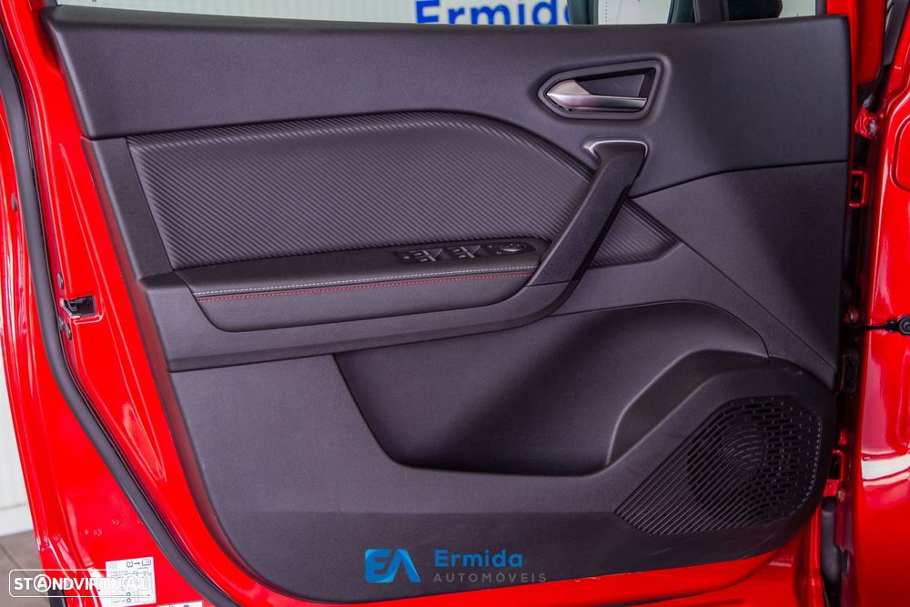 Renault Captur 1.3 TCe RS Line - 38