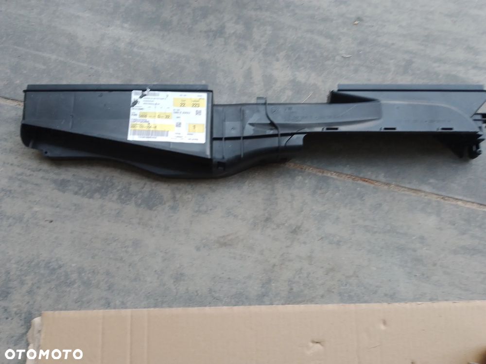 TIGUAN II WLOT / DOLOT POWIETRZA ŁAPACZ 5Q0129217A - 1