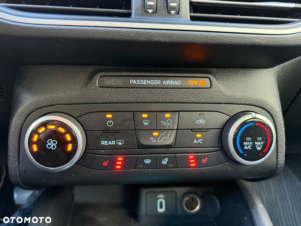 Ford Focus 1.0 EcoBoost Start-Stopp-System COOL&CONNECT DESIGN - 31